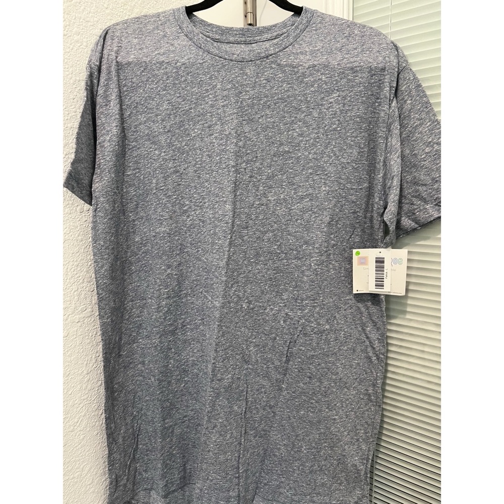 Large LuLaRoe Patrick Tee